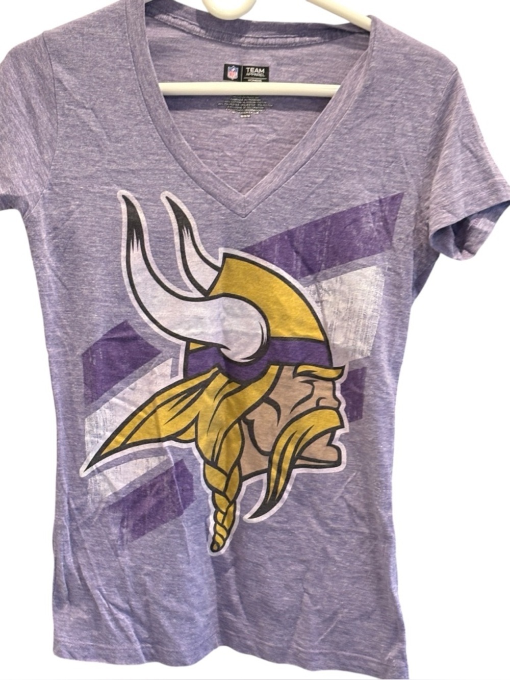 NFL Team Apparel Womens V Neck Tee Shirt MN Vikings Size Medium